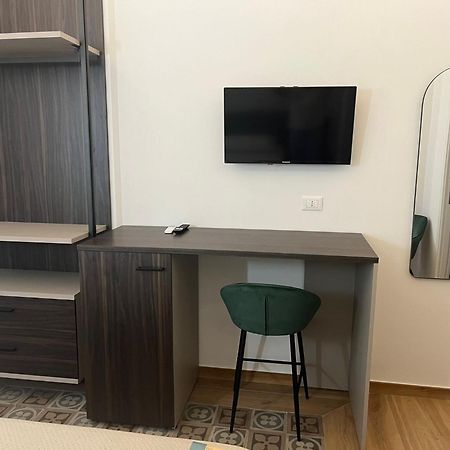 Al Duomo Suites 蒙雷亚莱 外观 照片