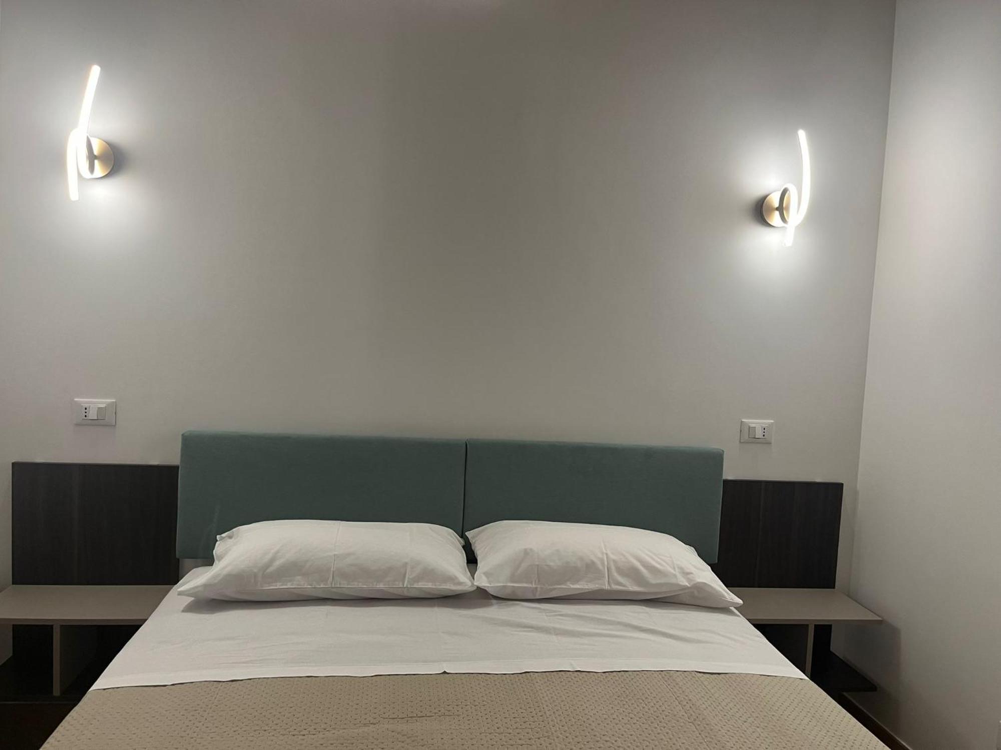 Al Duomo Suites 蒙雷亚莱 外观 照片