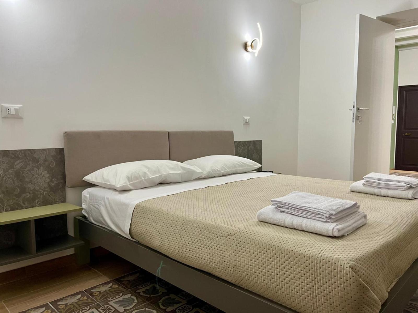 Al Duomo Suites 蒙雷亚莱 外观 照片